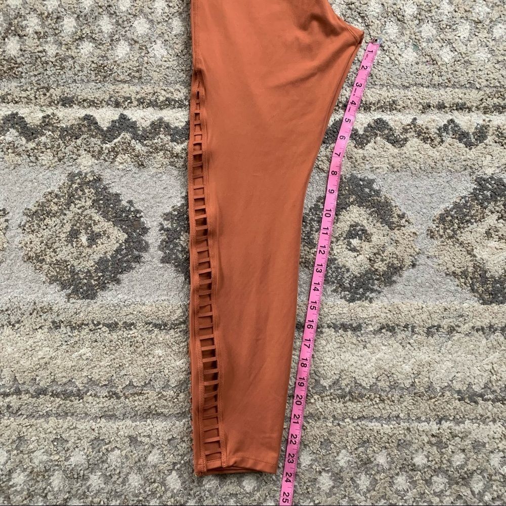 Nike Power 7/8 Dusty Peach Tight Leggings Medium - Picture 9 of 9